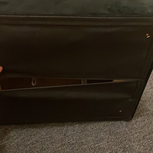 storage - Picture 2 of 3